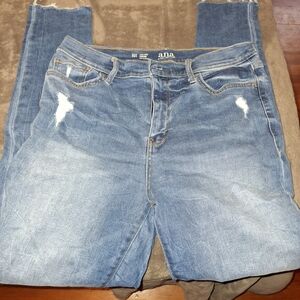 a.n.a Women's Classic Blue Skinny Jeans